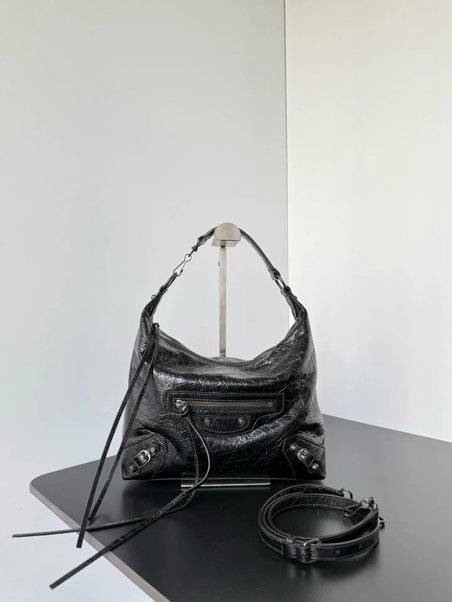 Сумки На Ремне Женские Balenciaga 11386859