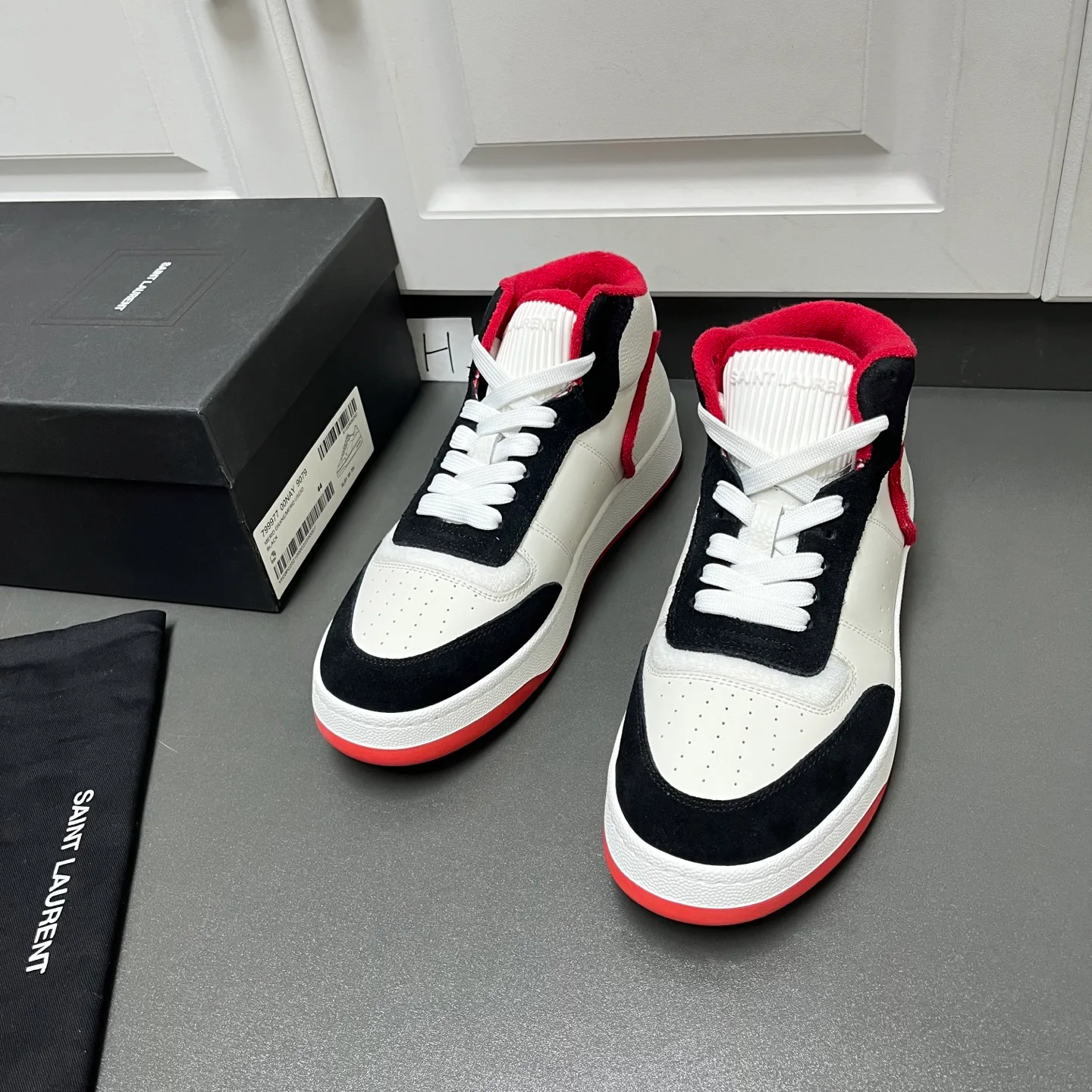 Кроссовки Мужские Saint Laurent 497477