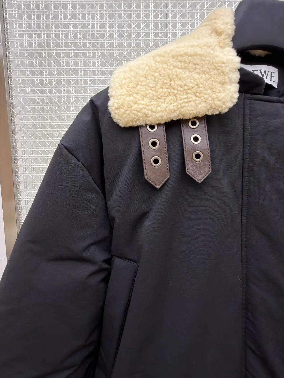 Куртки И Пуховики Женские Loewe 18612878