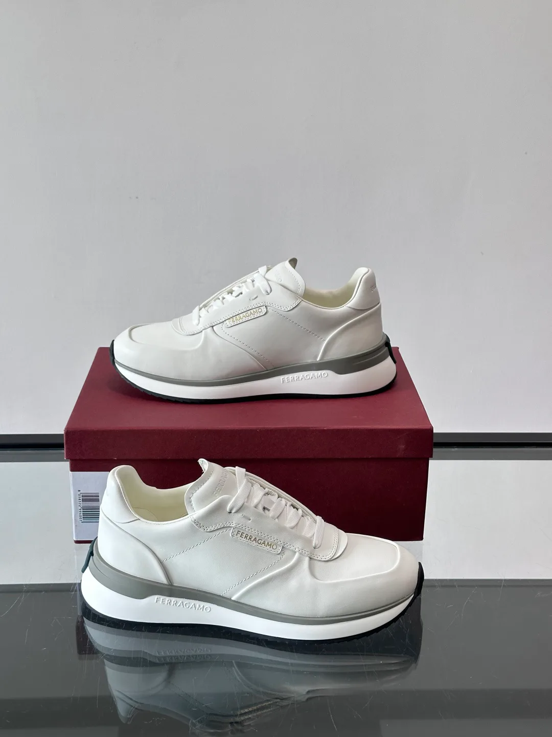 Кроссовки Мужские Salvatore Ferragamo 11334459