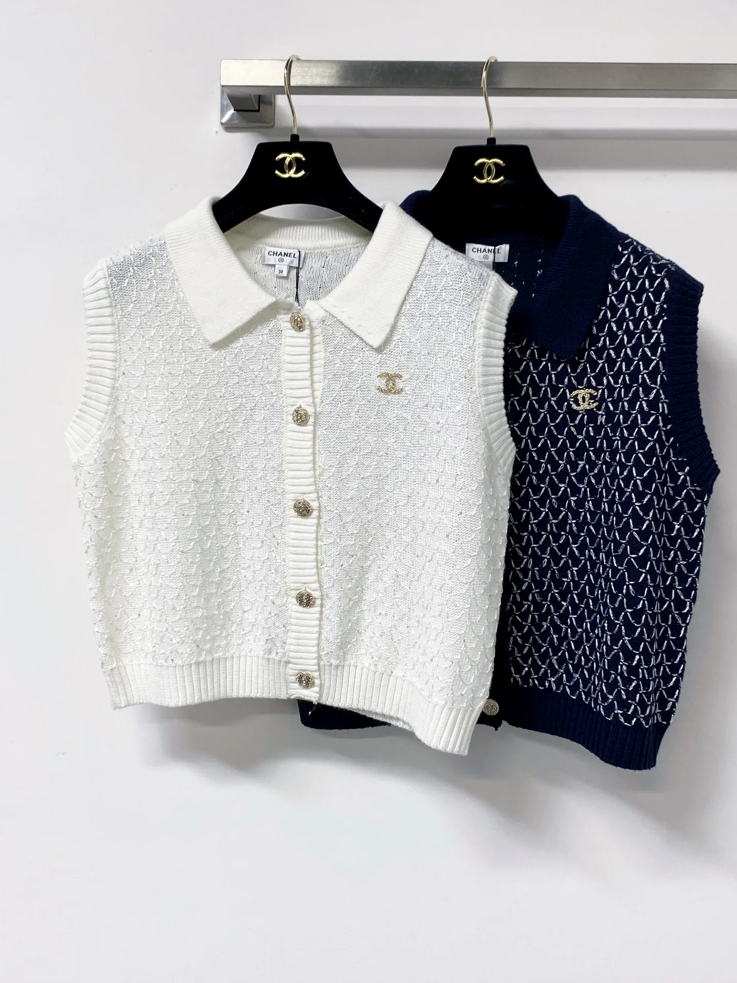 Жилеты Женские Chanel 18138433