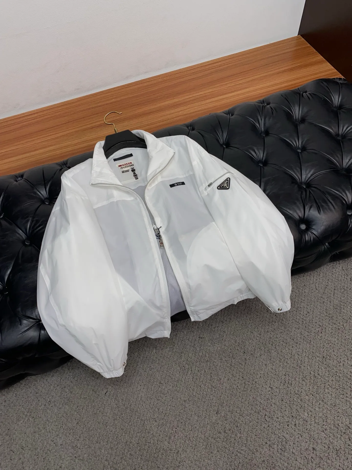 Куртки И Пуховики Мужские Prada 5093748