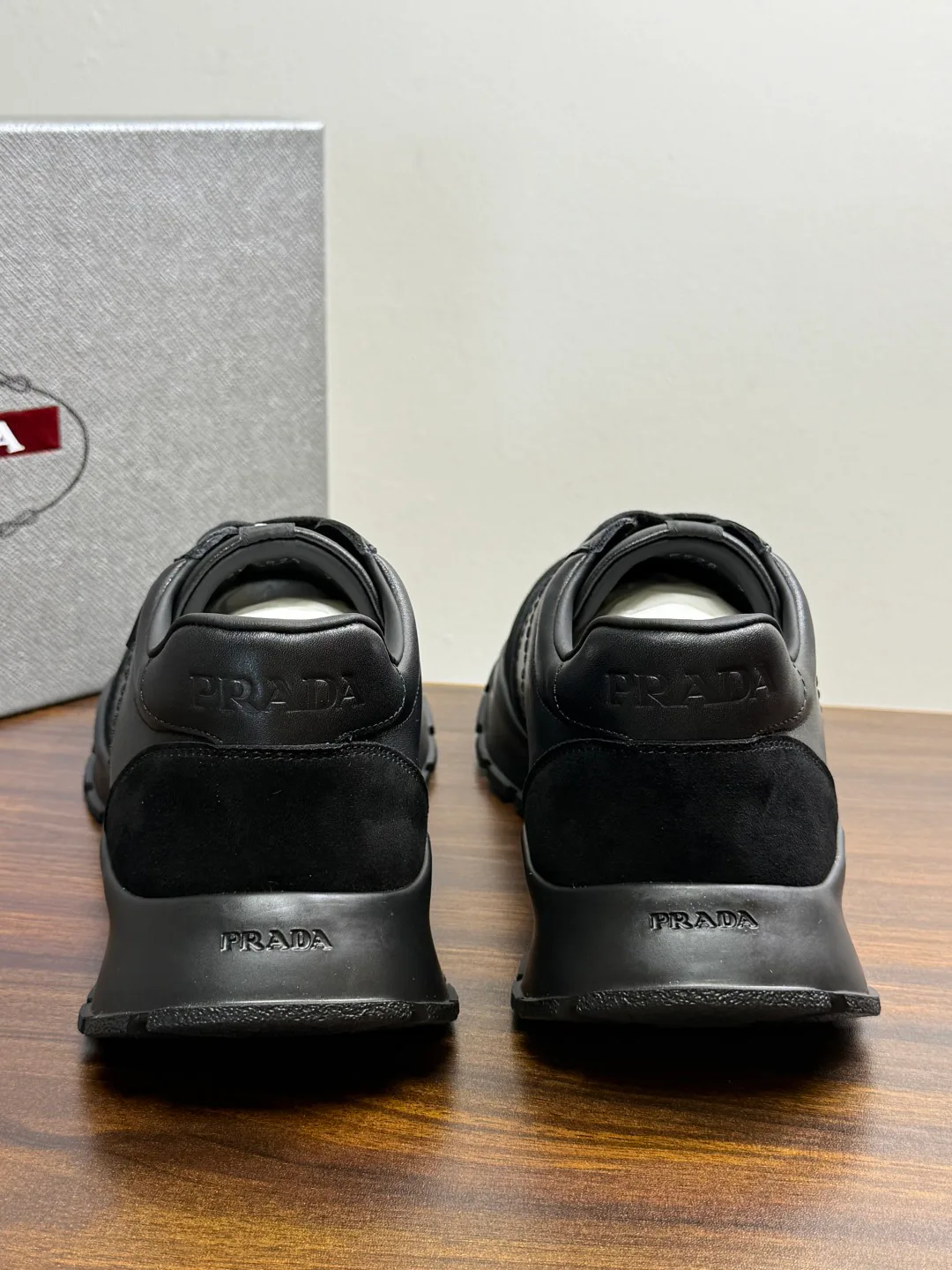 Кроссовки Мужские Prada 19623446