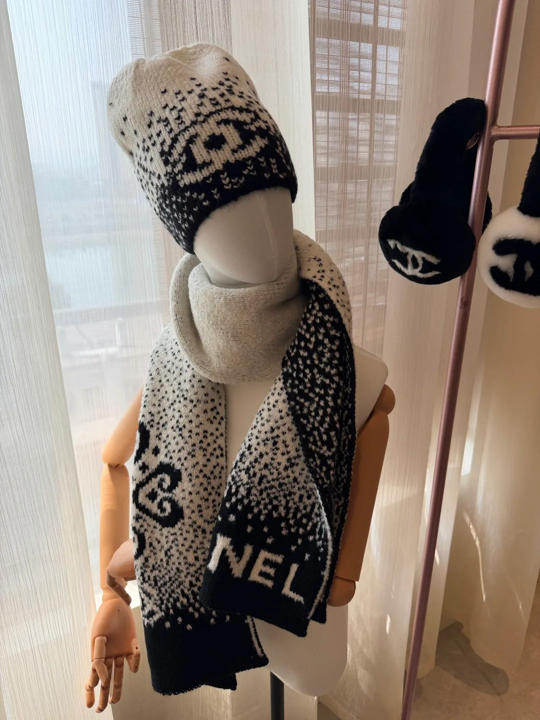 Шарфы Chanel 5396874