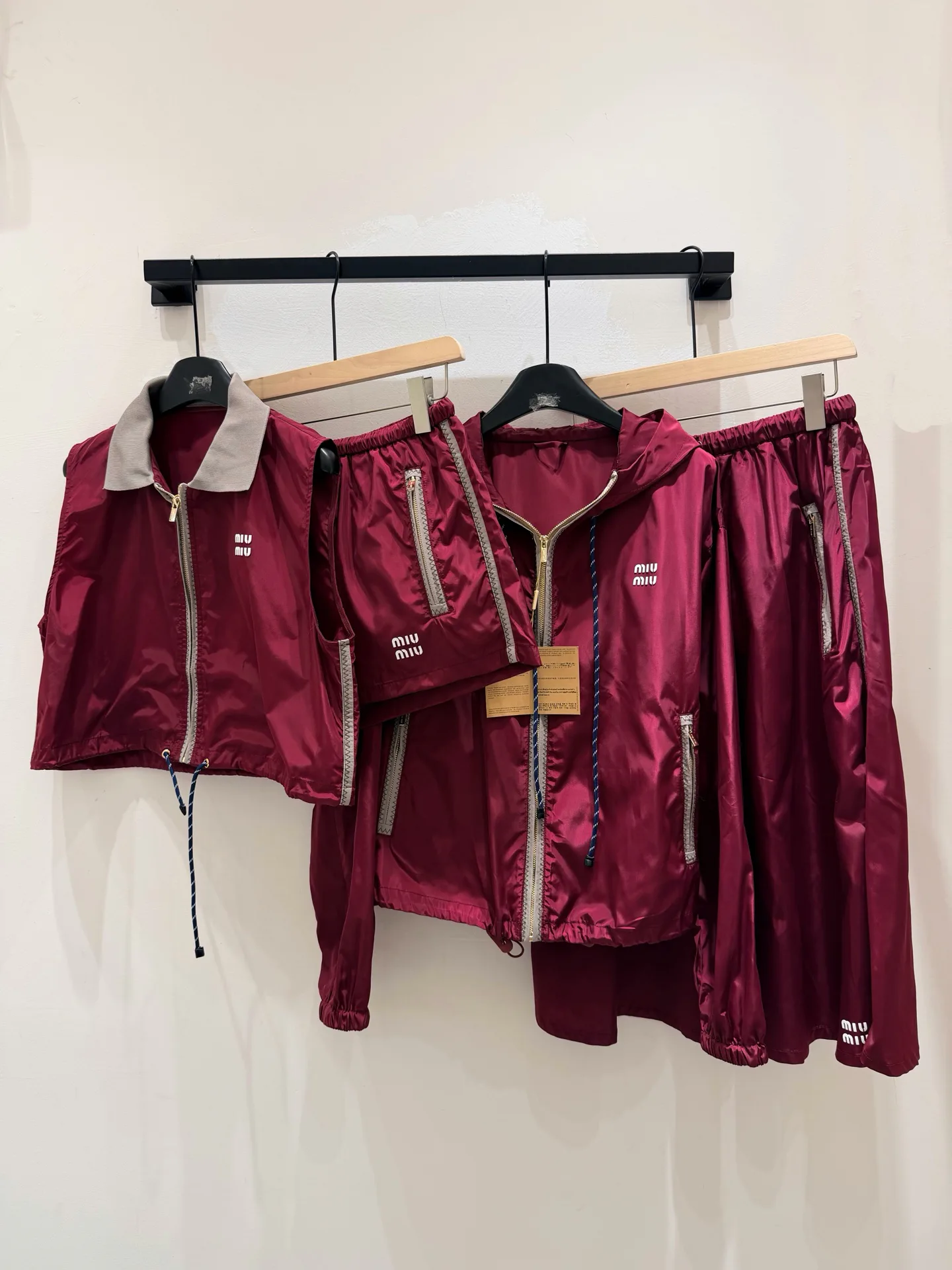 Шорты Женские Miu Miu 11755854