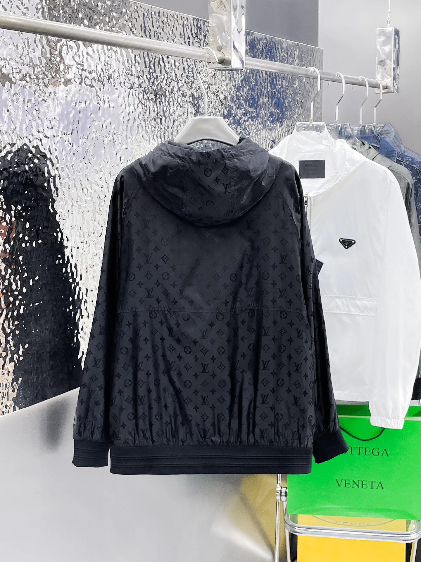 Куртки И Пуховики Мужские Louis Vuitton 9352365