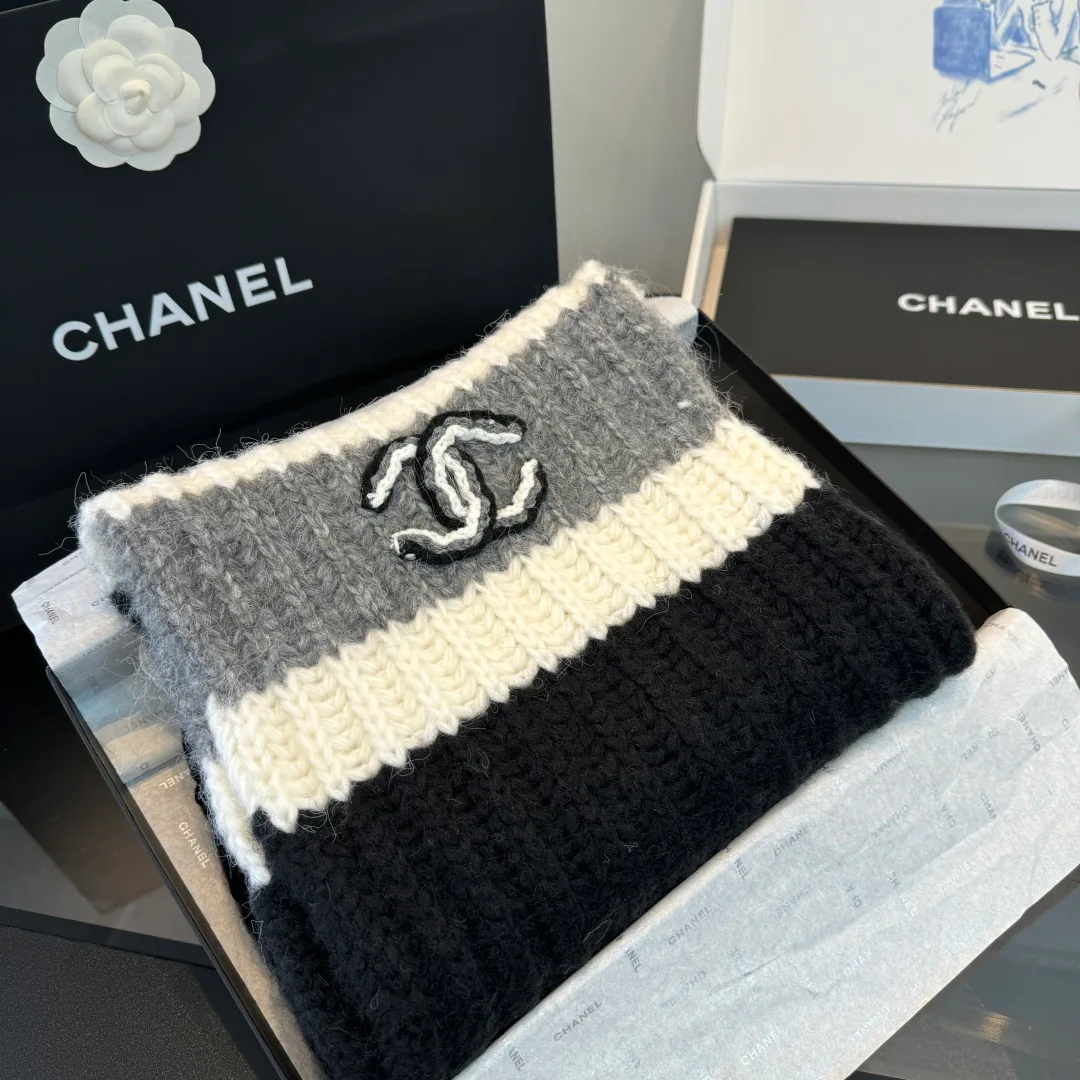 Шарфы Chanel 18627309