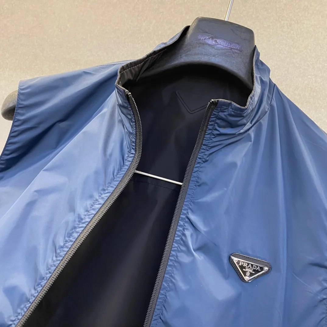 Жилеты Мужские Prada 11193223