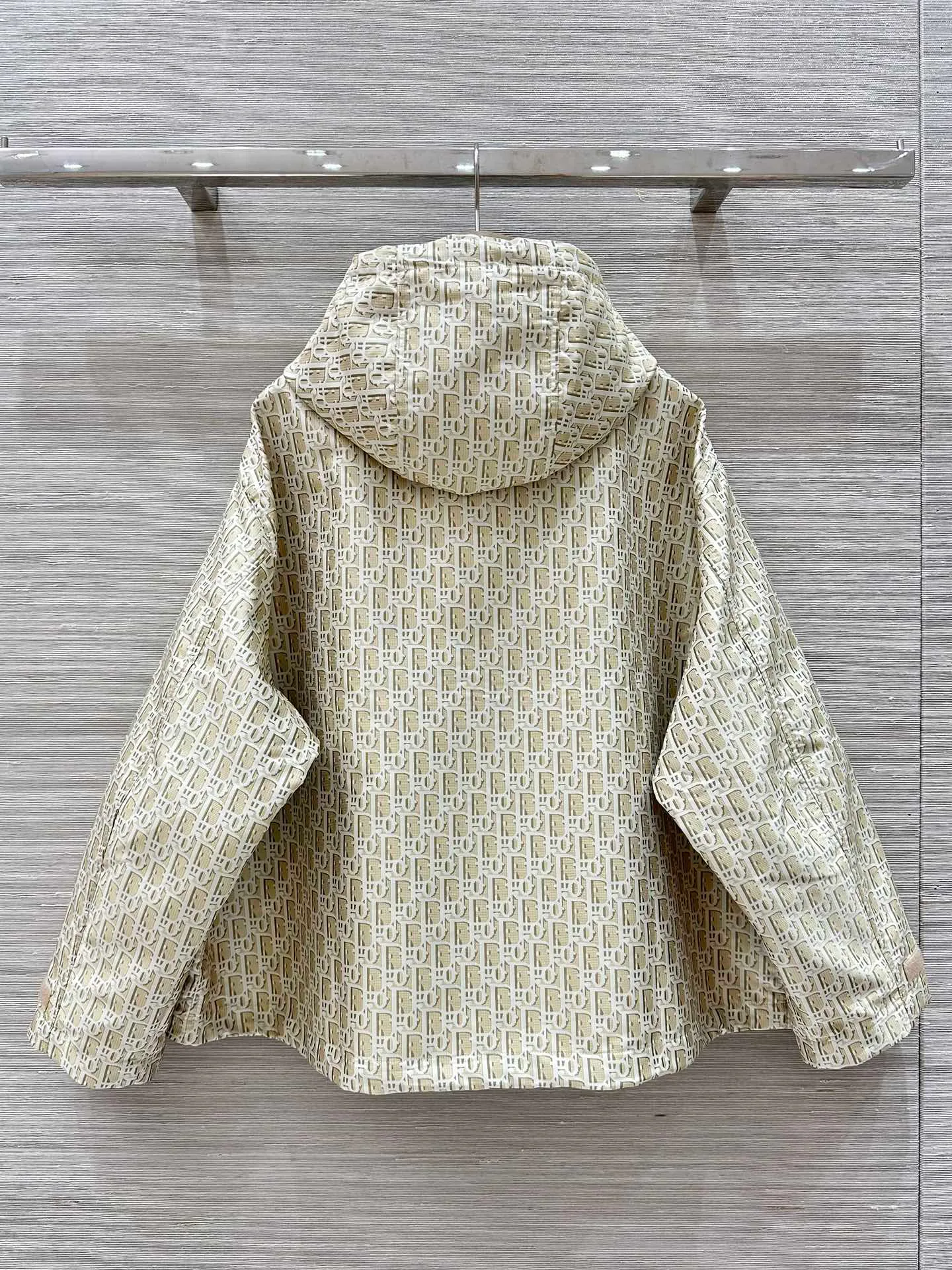 Куртки Женские Christian Dior Куртки Женские Christian Dior
