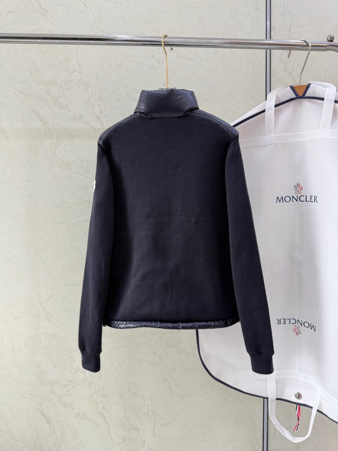 Куртки И Пуховики Женские Moncler 18761871