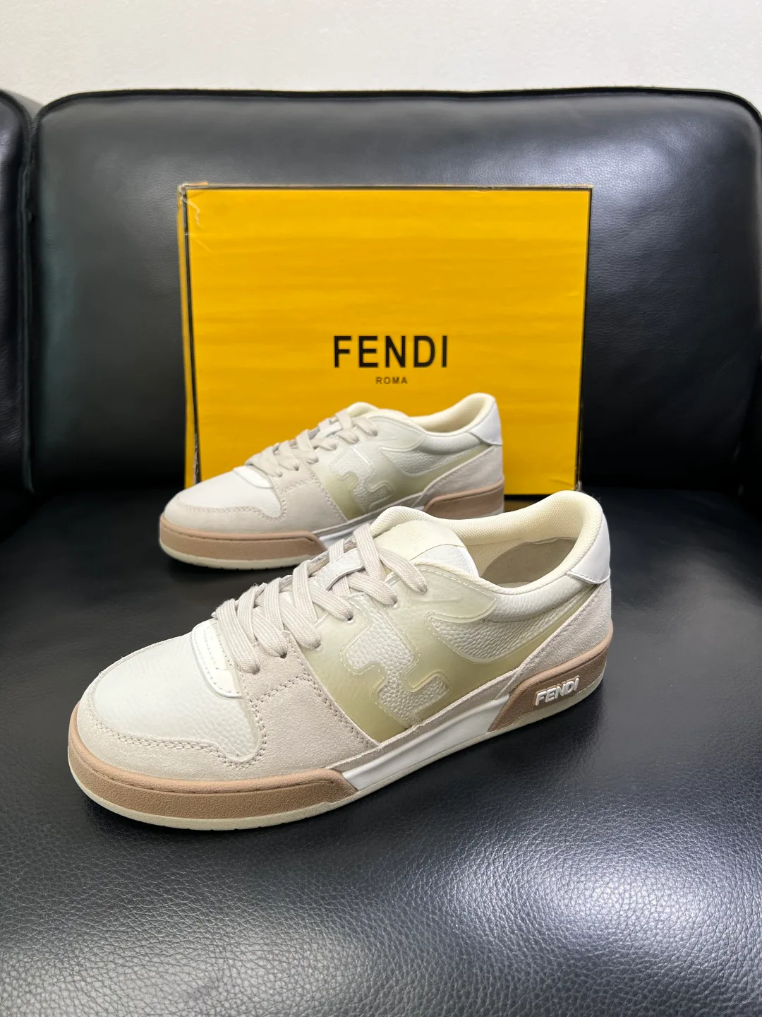 Кроссовки Женские Fendi 471665