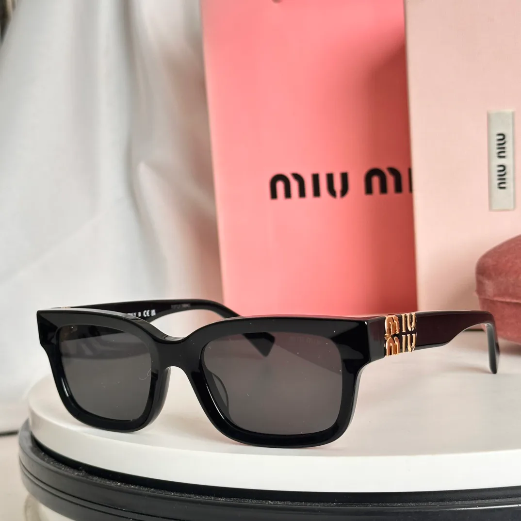 Очки Miu Miu 231827