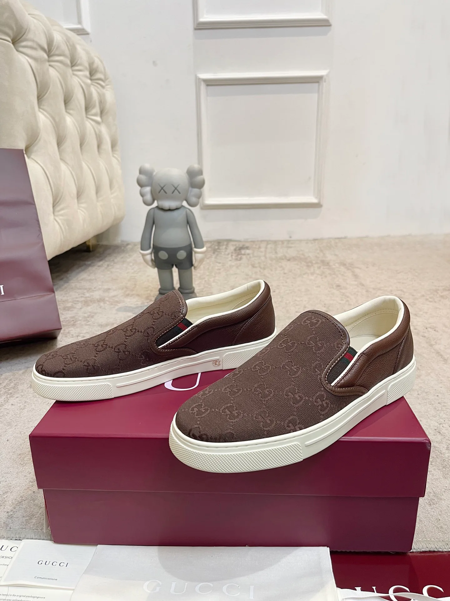 Кроссовки Женские Gucci 18901576