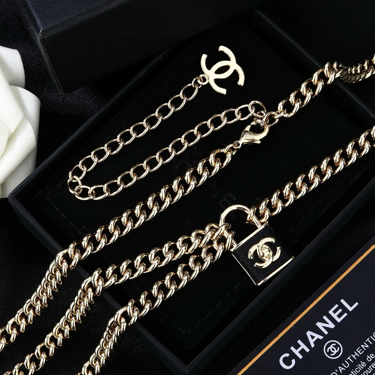 Ремни Chanel 11240573