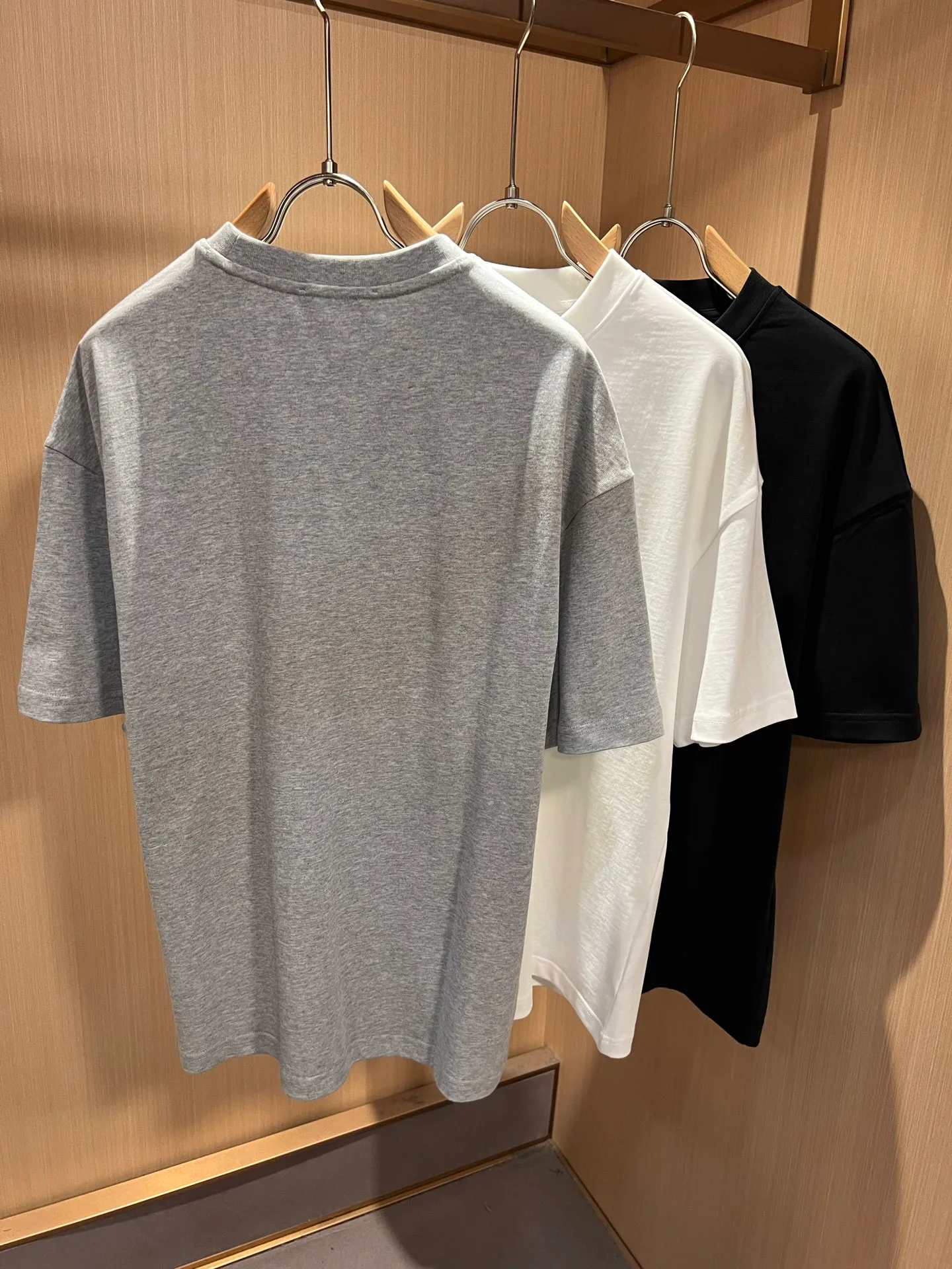 Футболки Женские Prada 11952797