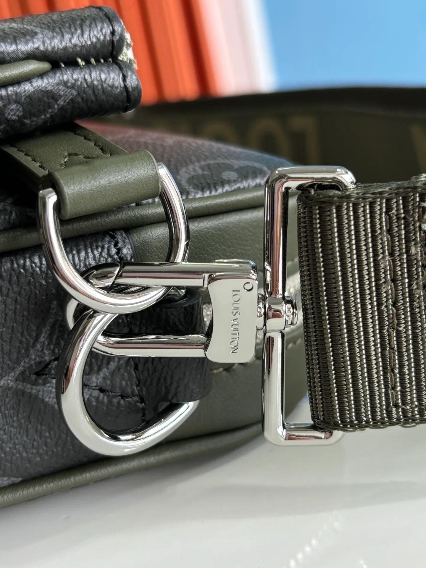 Сумки На Ремне Женские Louis Vuitton 17522371