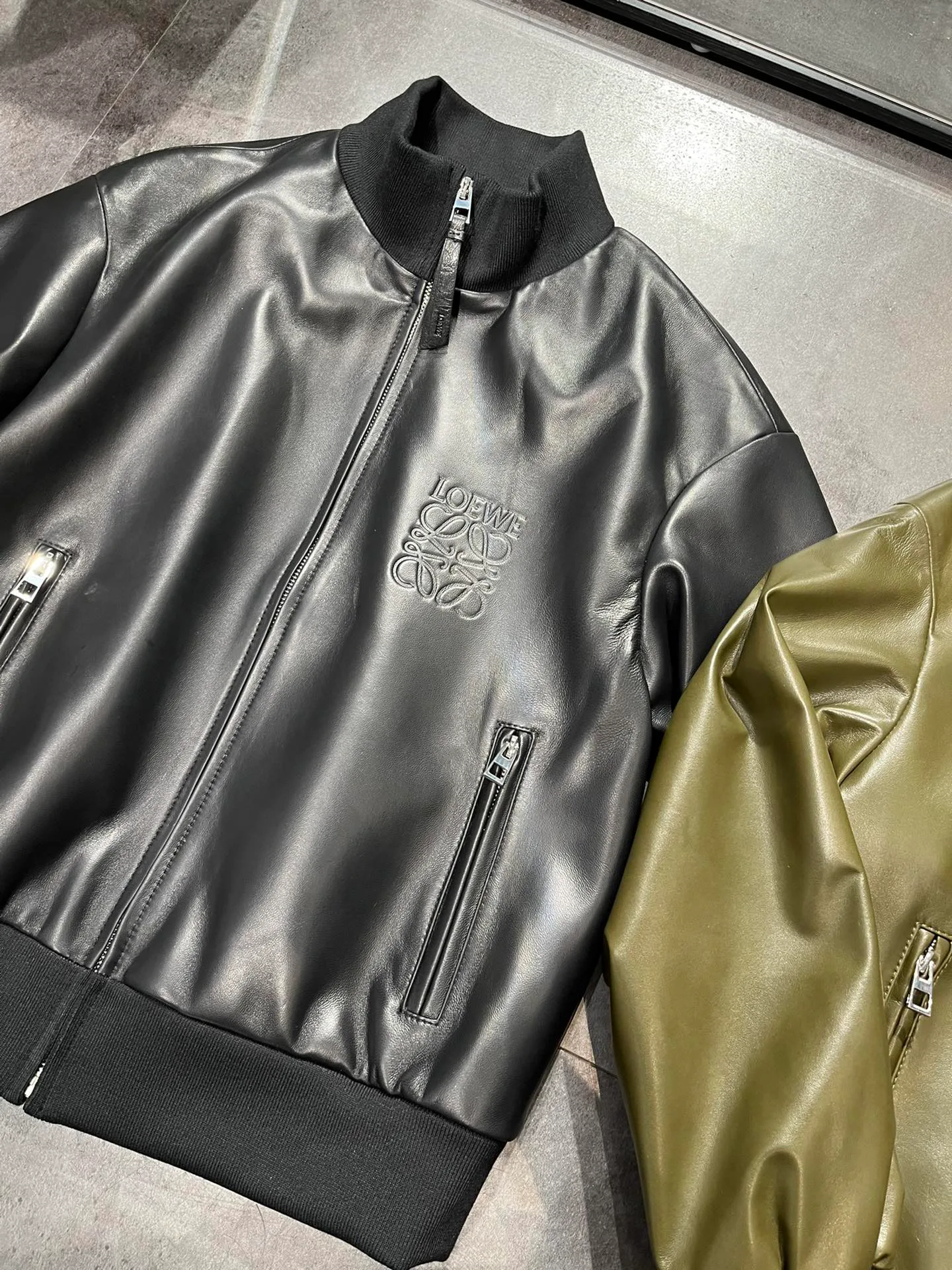 Кожаные Куртки И Дублёнки Мужские Loewe 11182577