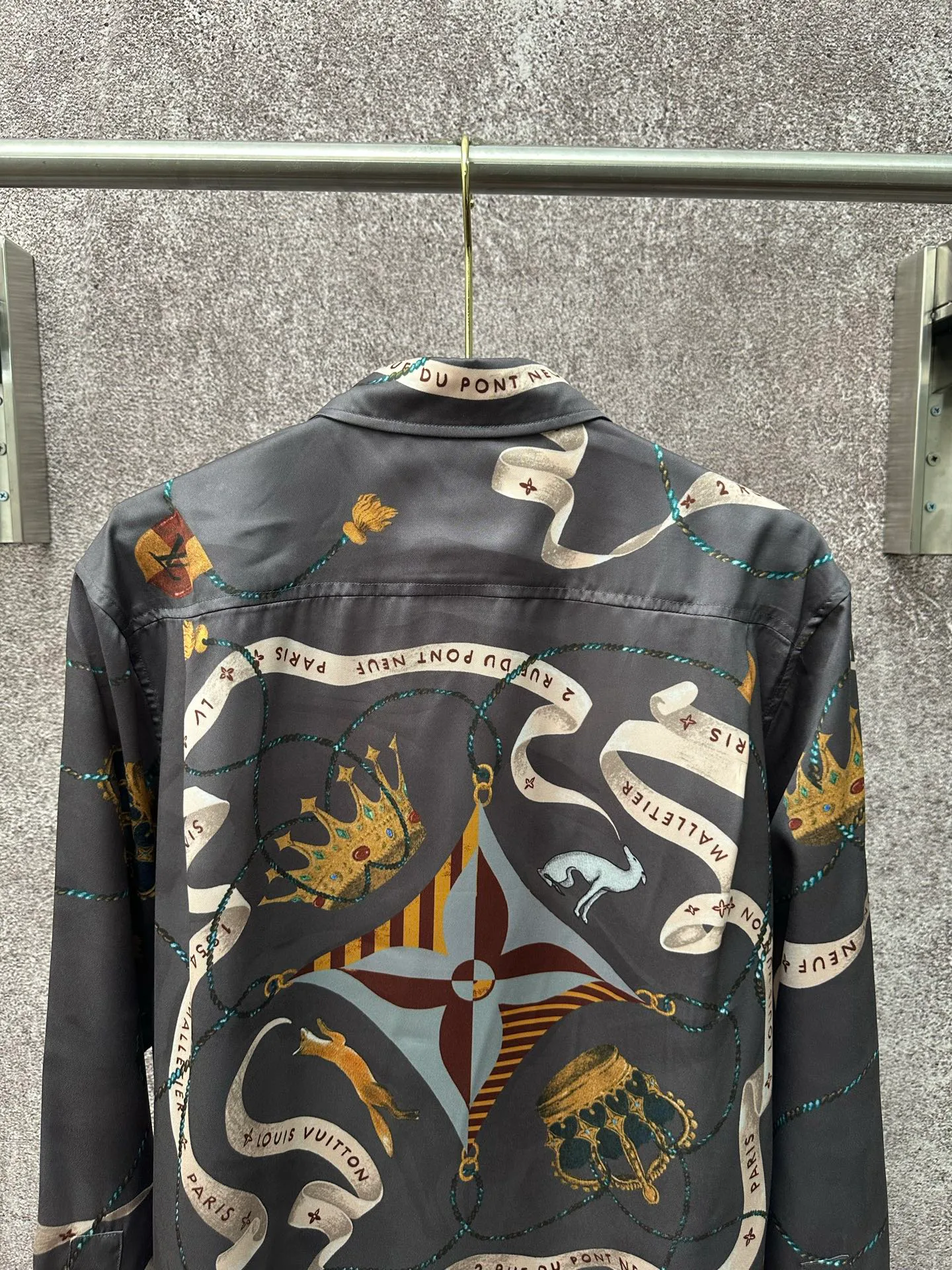 Рубашки Женские Louis Vuitton 1236882