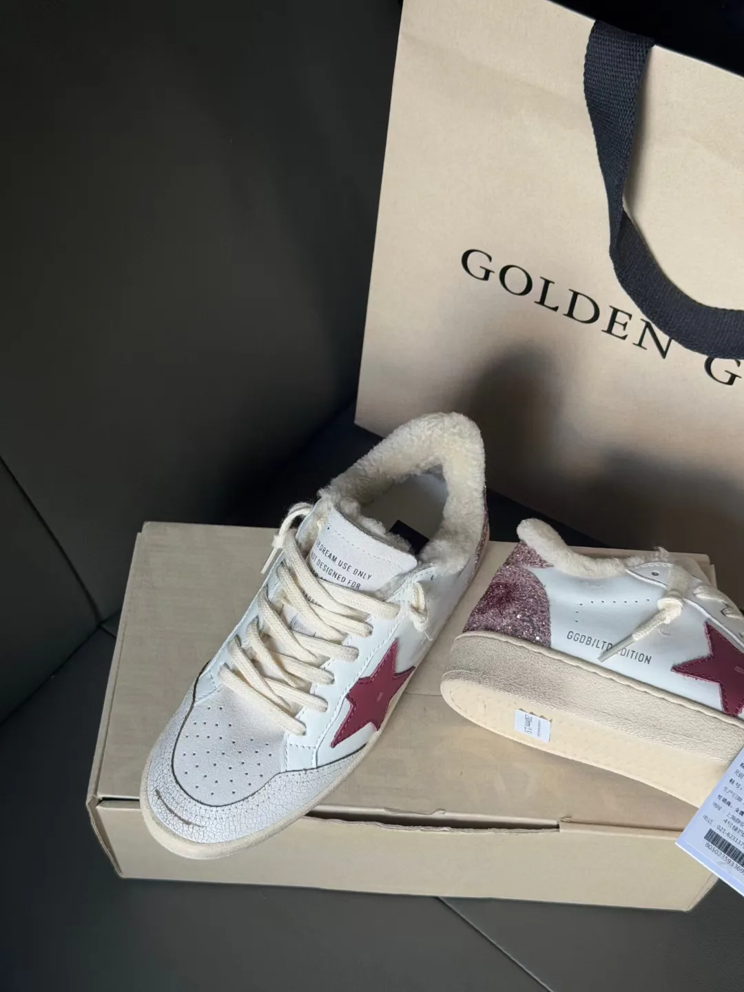 Кроссовки Женские Golden Goose 19501075
