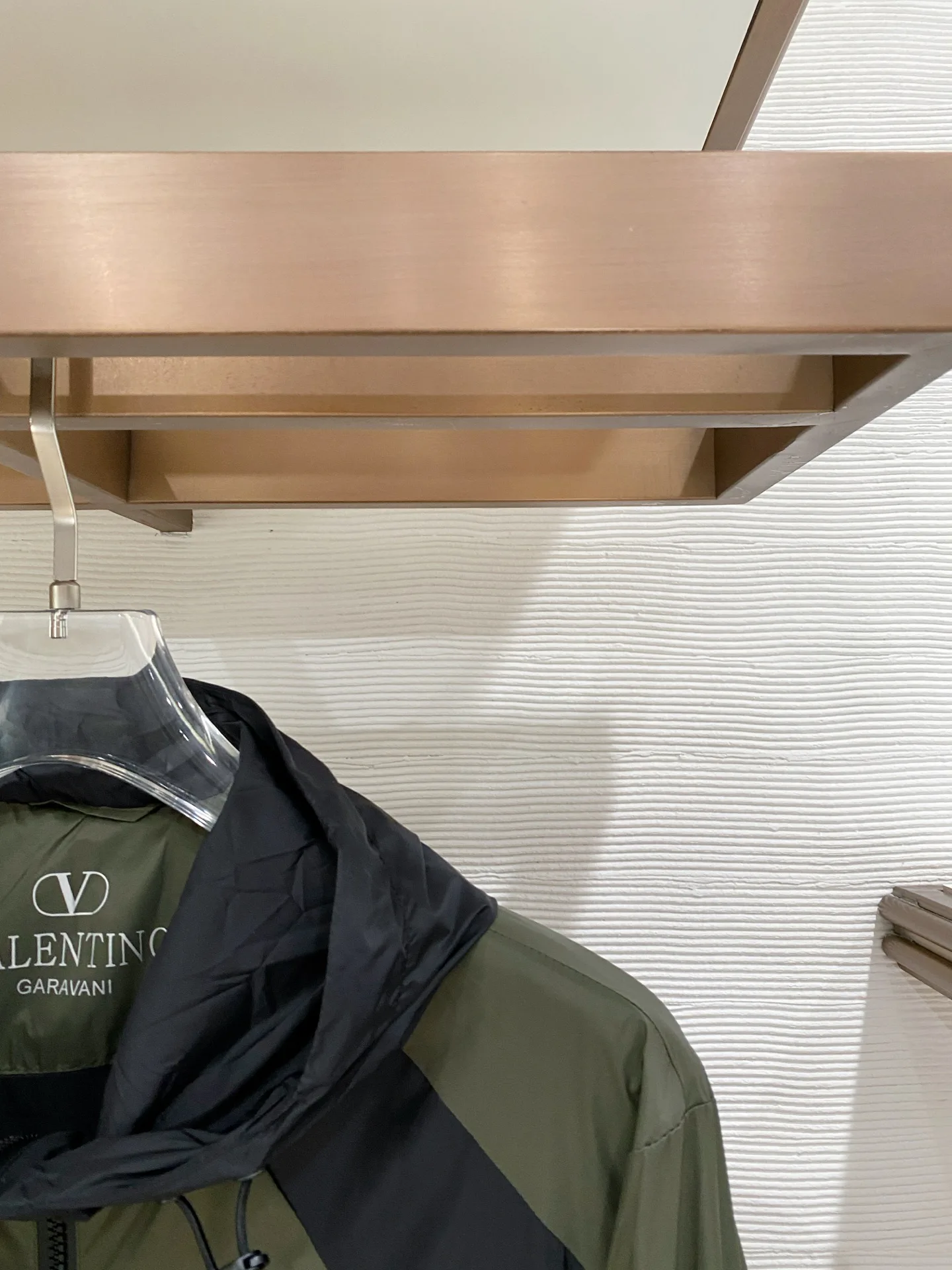 Куртки И Пуховики Мужские Valentino 11392196