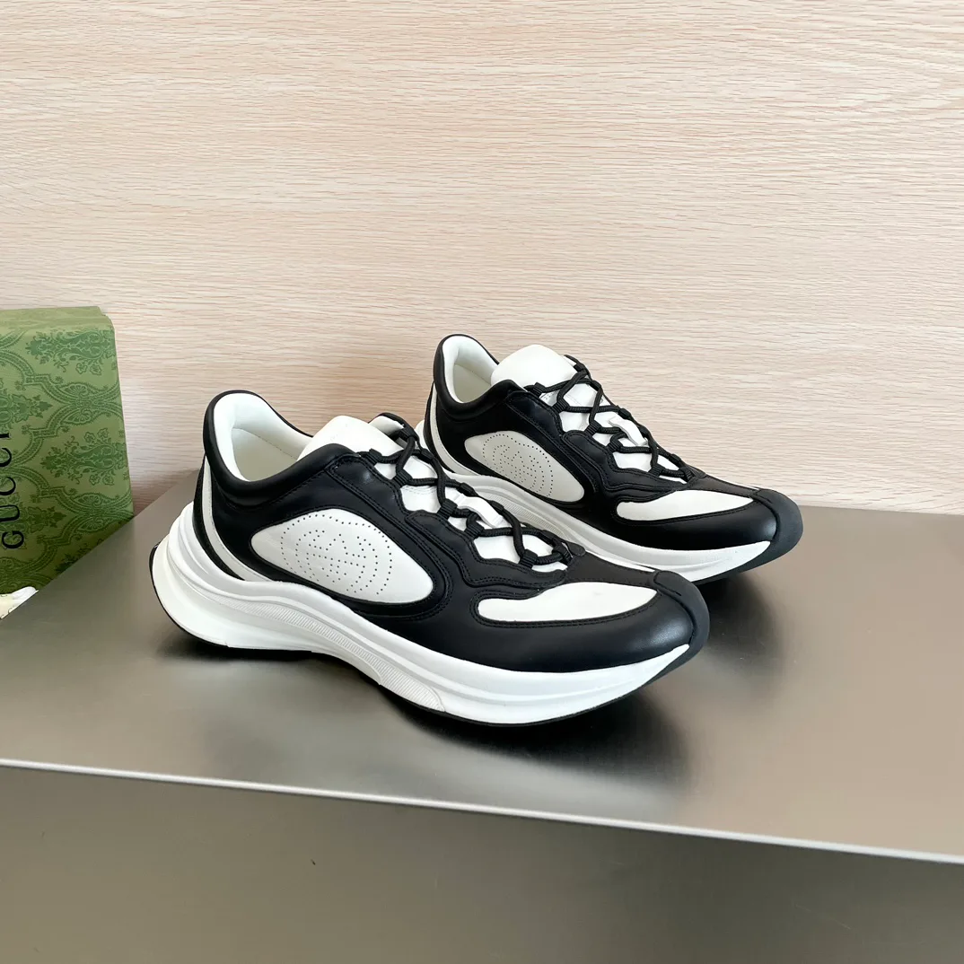 Кроссовки Женские Gucci 573258