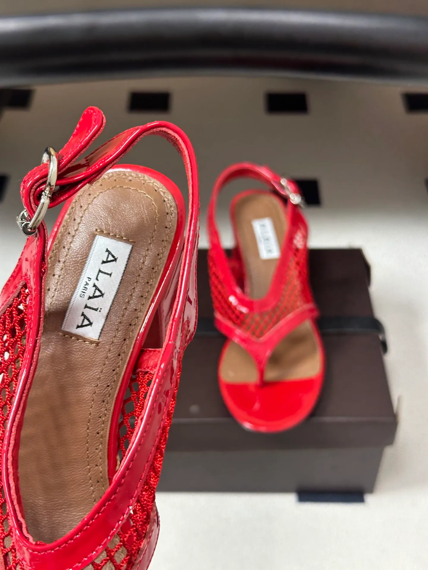 Босоножки Женские Alaia 17338427