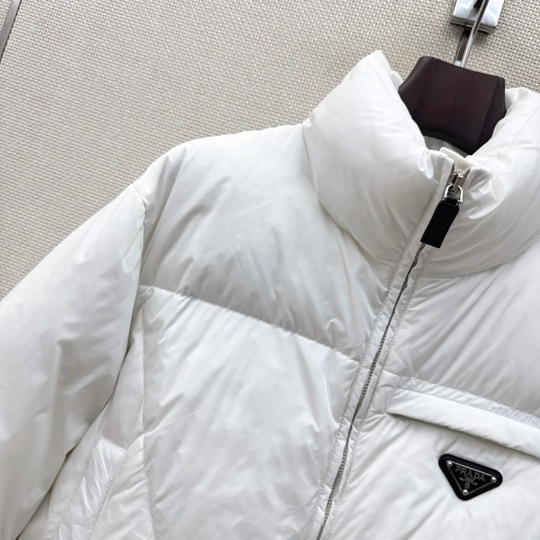 Куртки И Пуховики Женские Prada 18398199