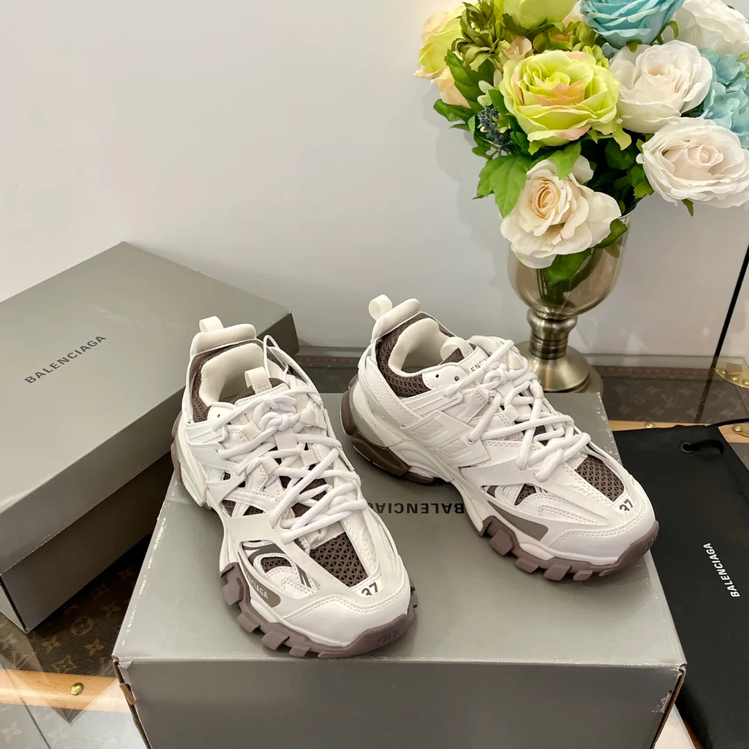 Кроссовки Женские Balenciaga 12656215