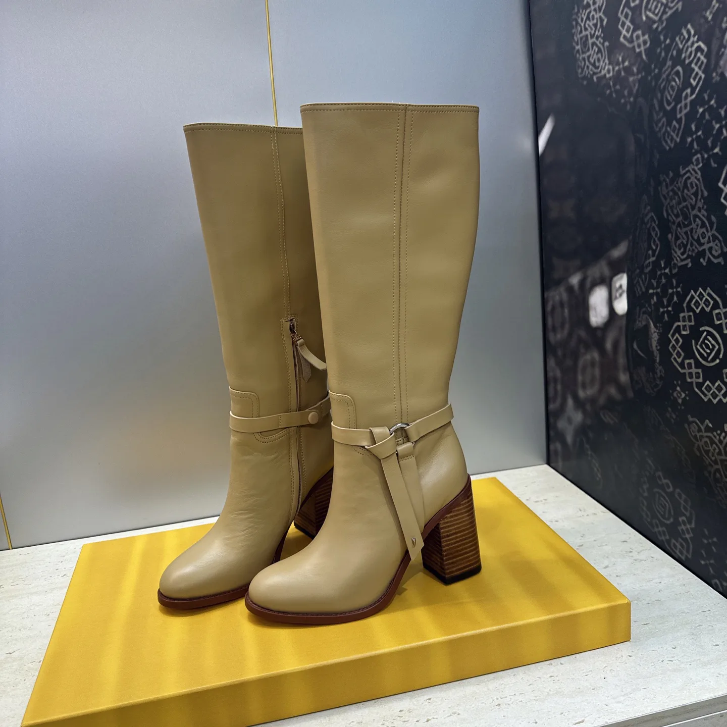 Сапоги Женские Fendi 19250131