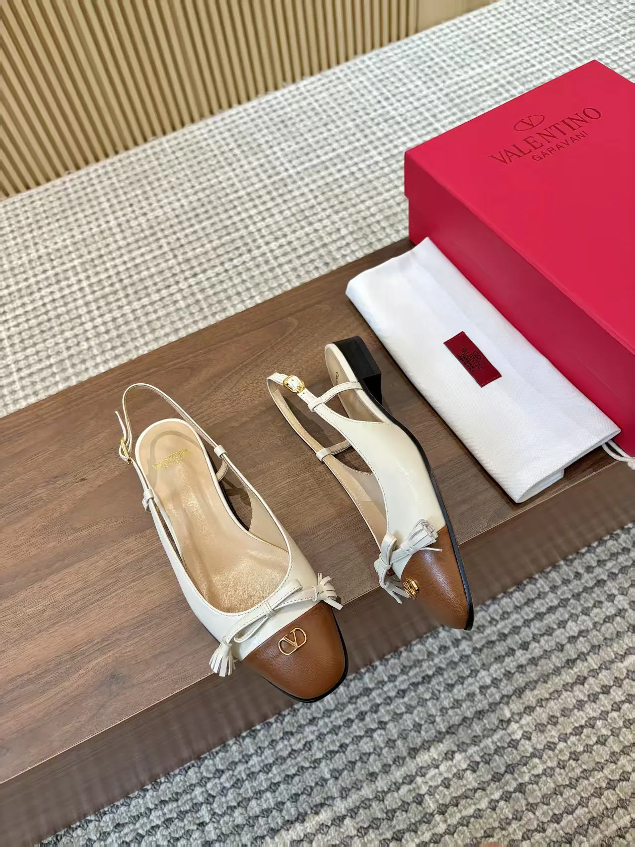 Босоножки Женские Valentino 11490633