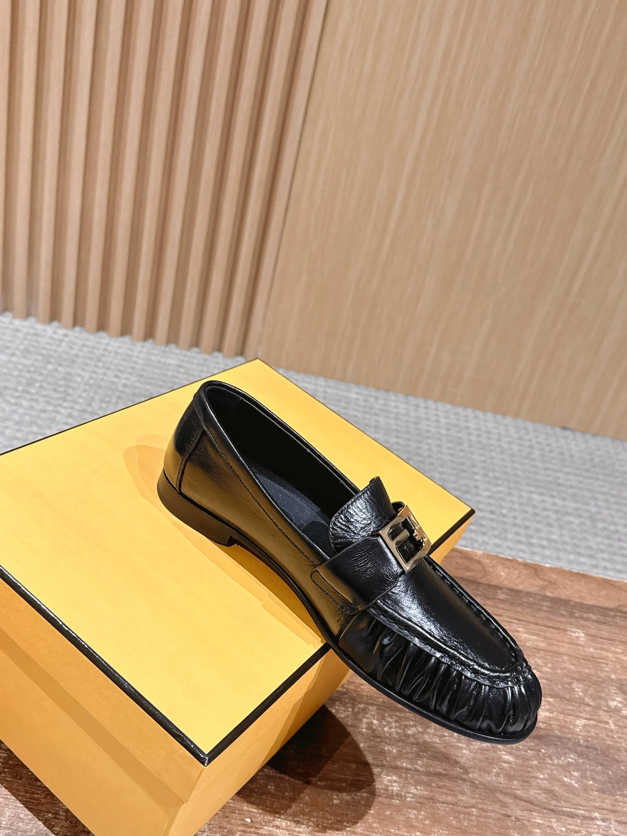 Лоферы И Мокасины Женские Fendi 1083516