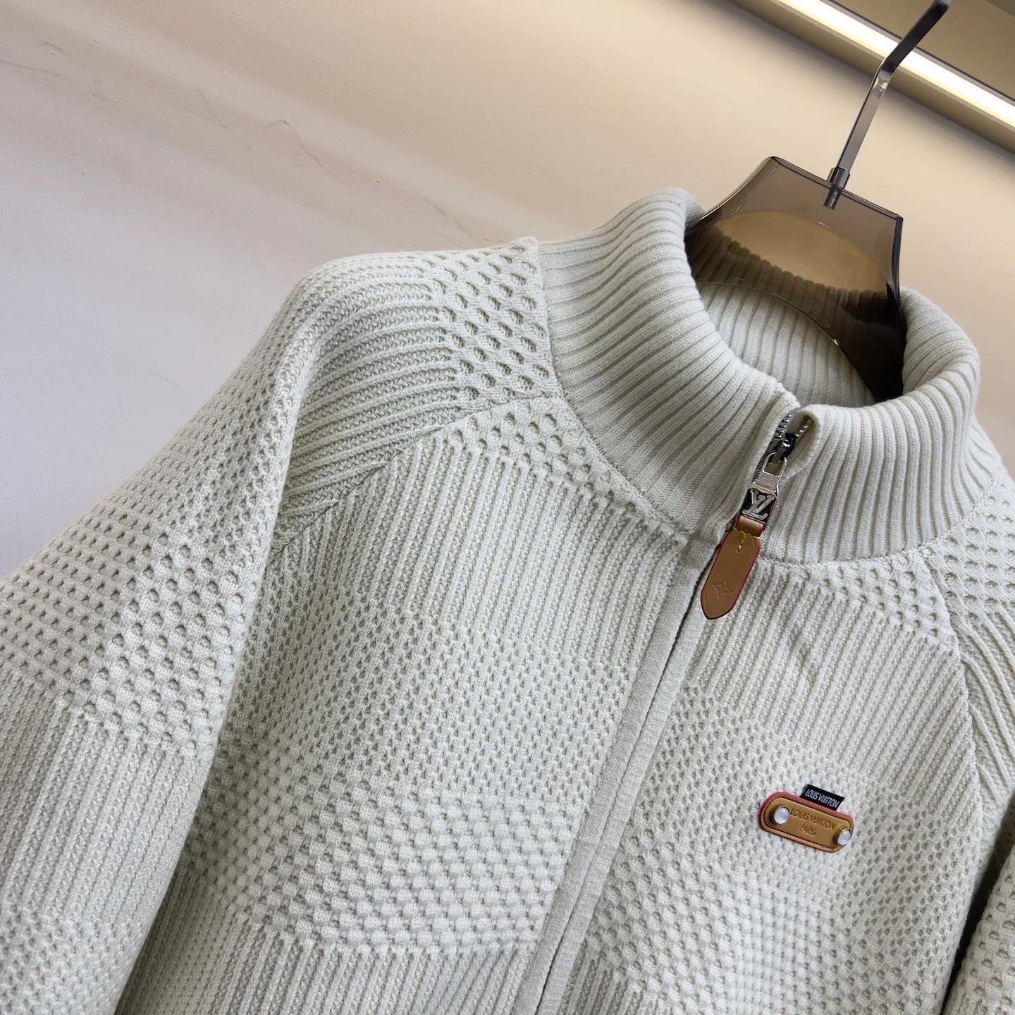 Куртки И Пуховики Женские Louis Vuitton 844044