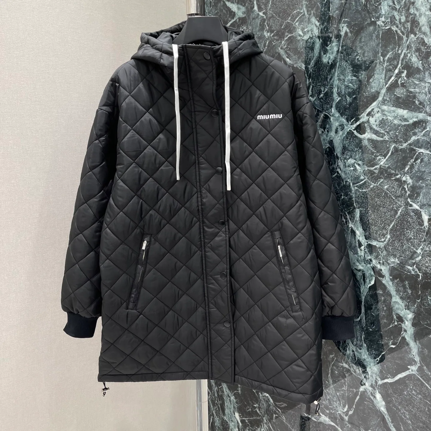 Куртки И Пуховики Женские Miu Miu 18030751