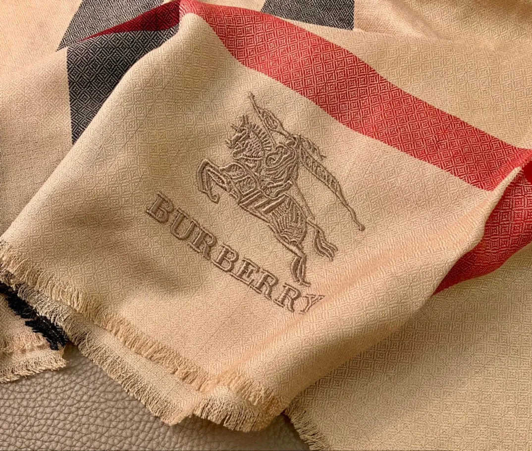 Шарфы Burberry 438467