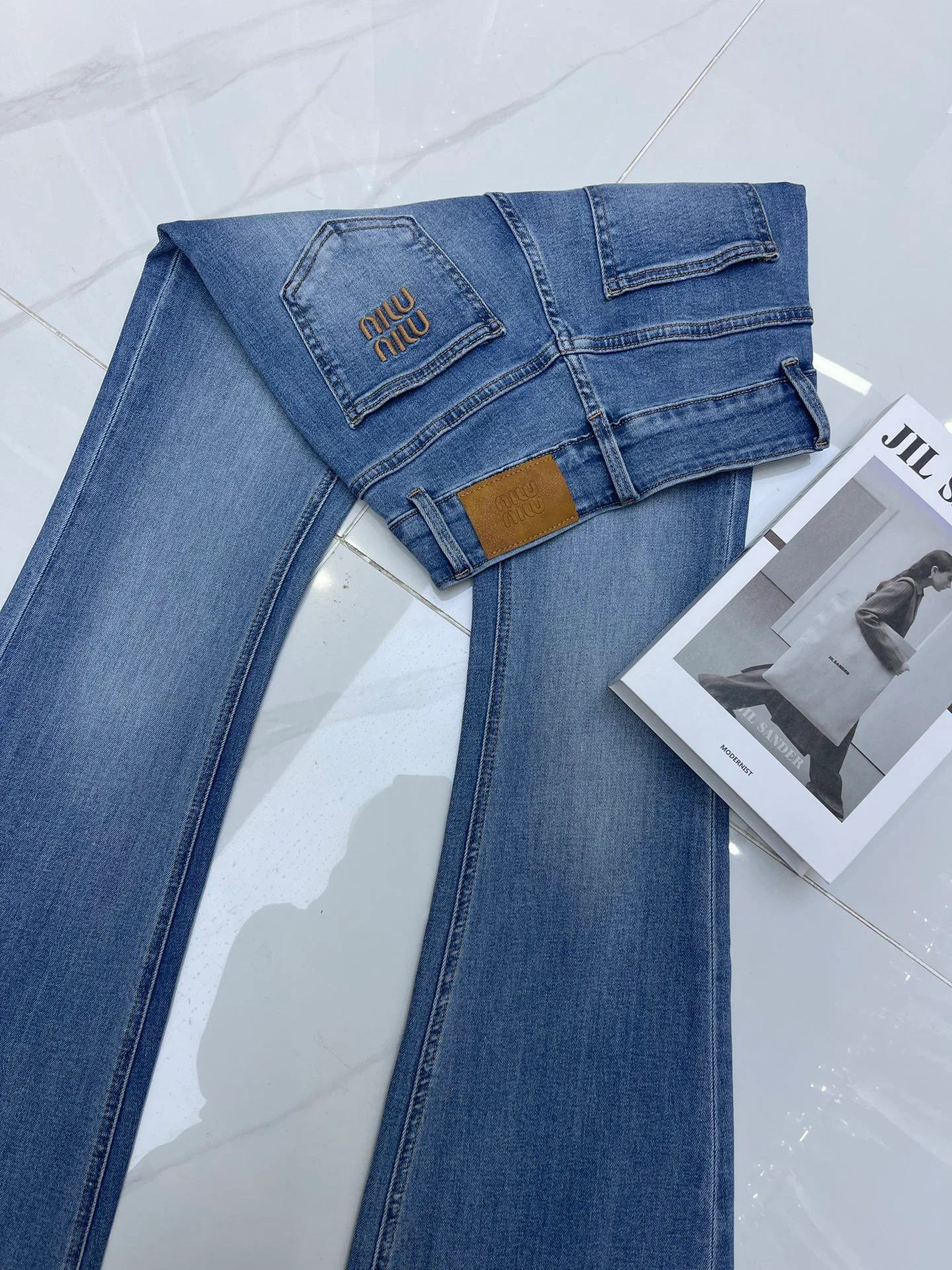 Джинсы Женские Miu Miu 12791866