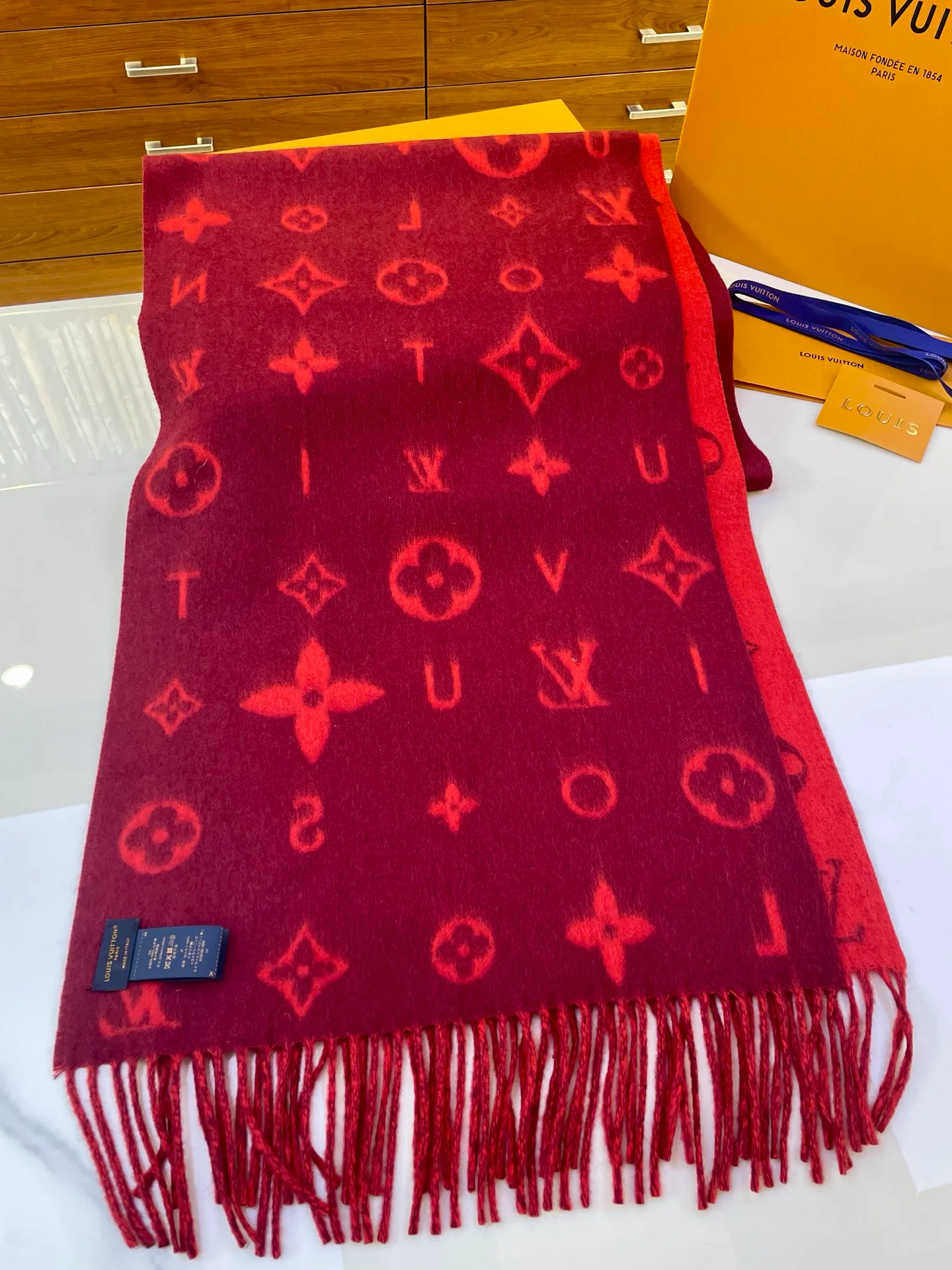 Шарфы Louis Vuitton 899697