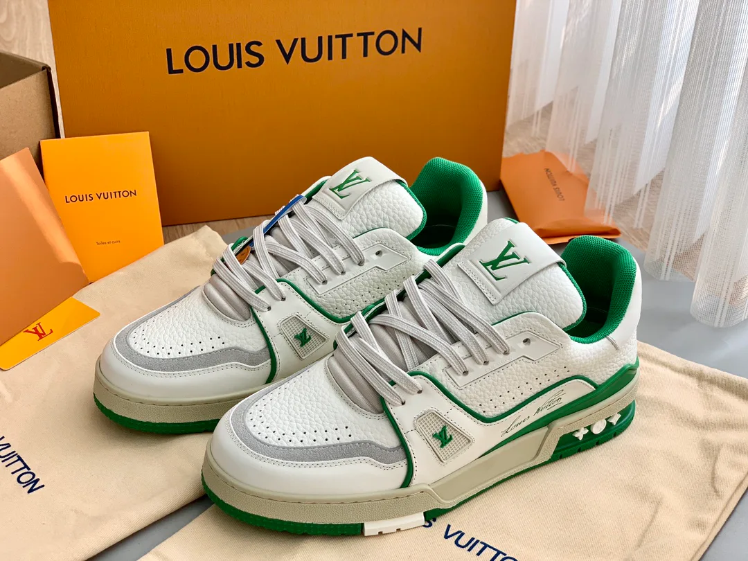 Кроссовки Женские Louis Vuitton 18014140