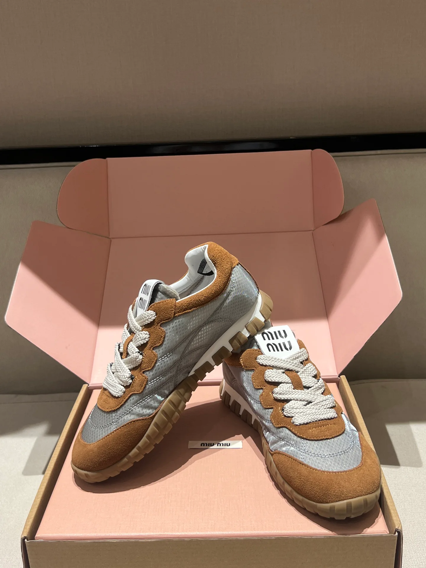 Кроссовки Женские Miu Miu 18020562