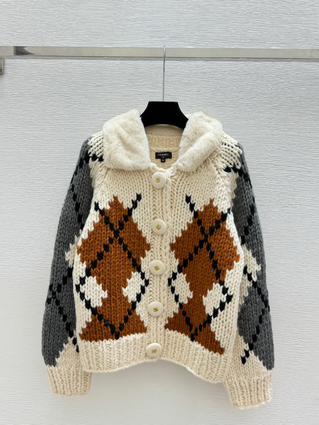 Джемперы И Свитеры Женские Chanel 18827182