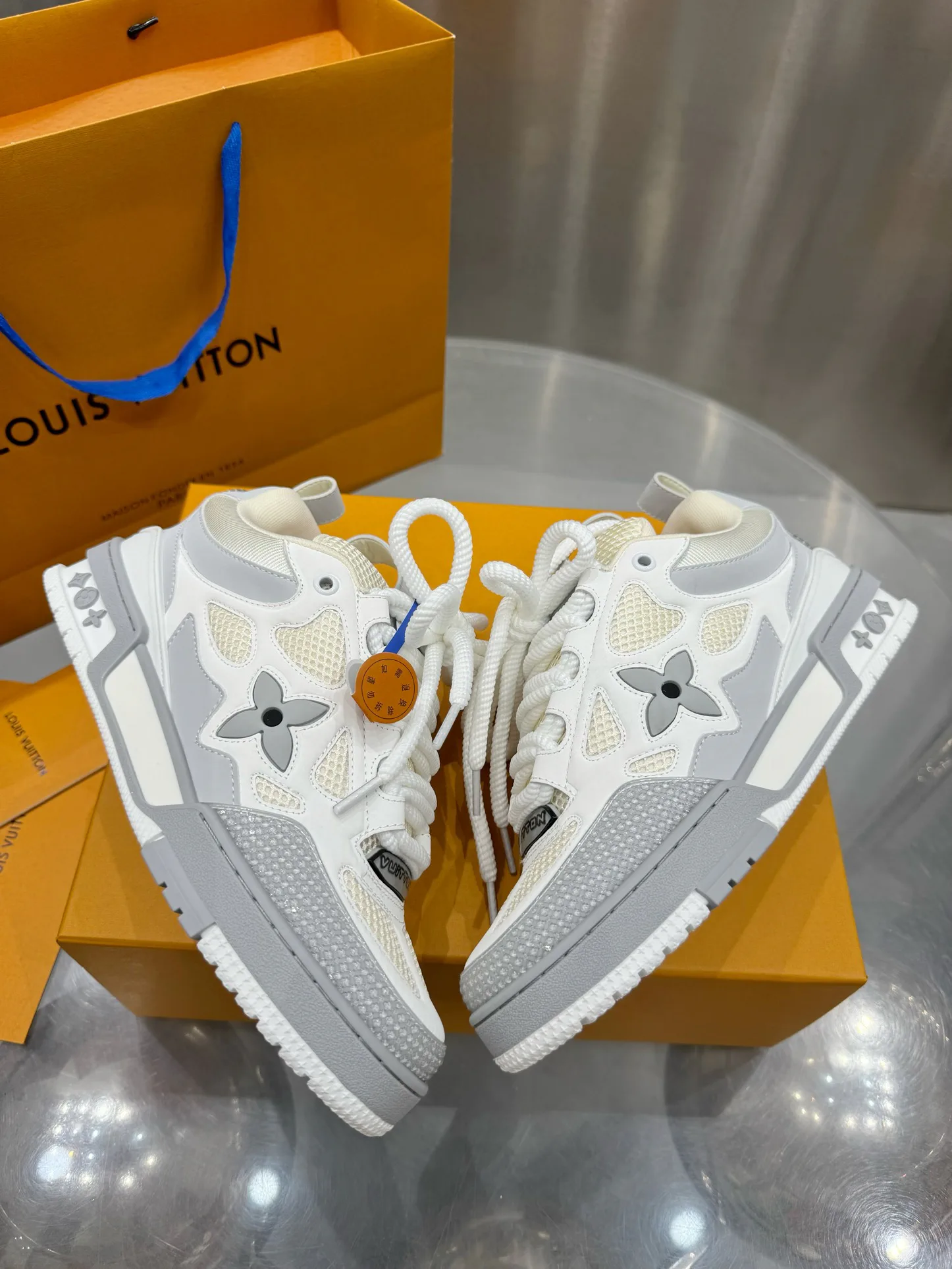 Кроссовки Женские Louis Vuitton 1141900