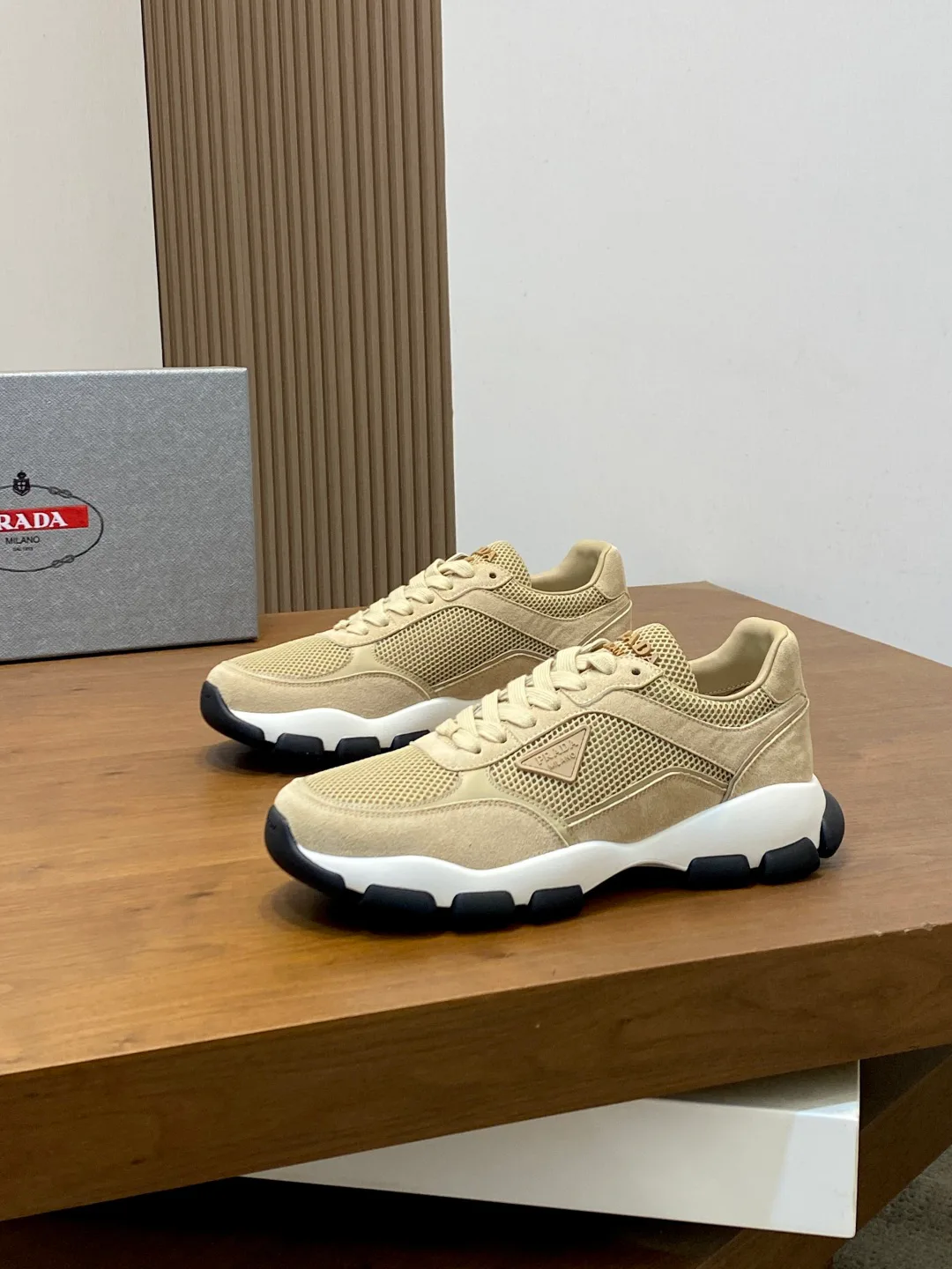 Кроссовки Мужские Prada 18274611
