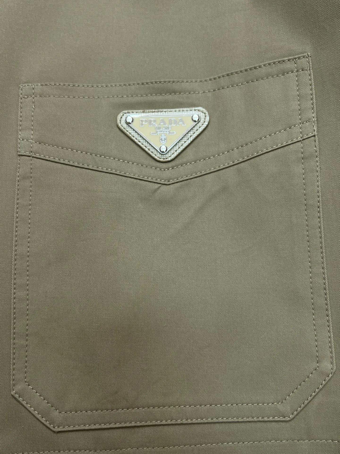 Куртки И Пуховики Женские Prada 18149663
