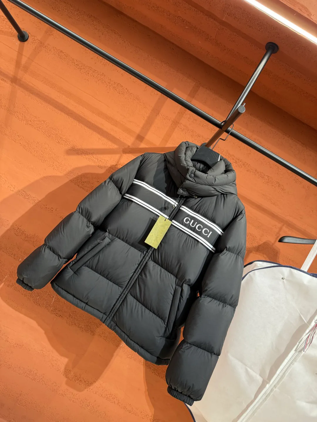 Куртки И Пуховики Женские Gucci 19025197