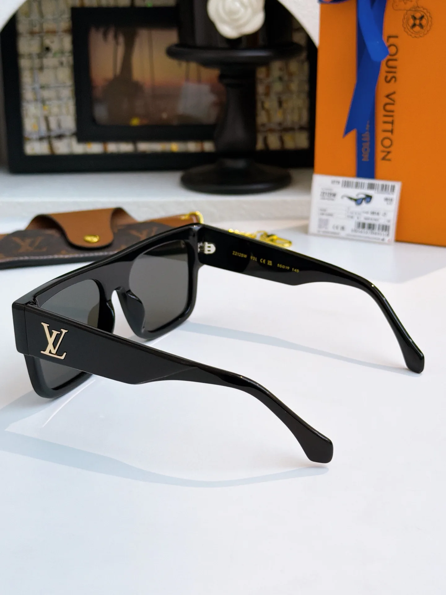 Очки Louis Vuitton 13084810