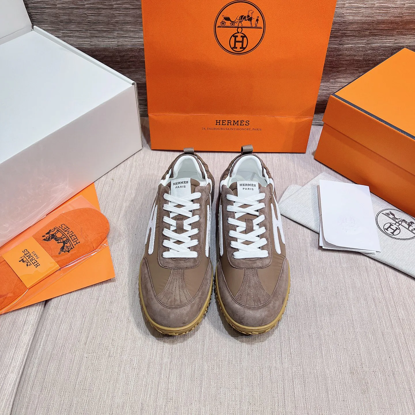 Кроссовки Женские Hermes 17749542