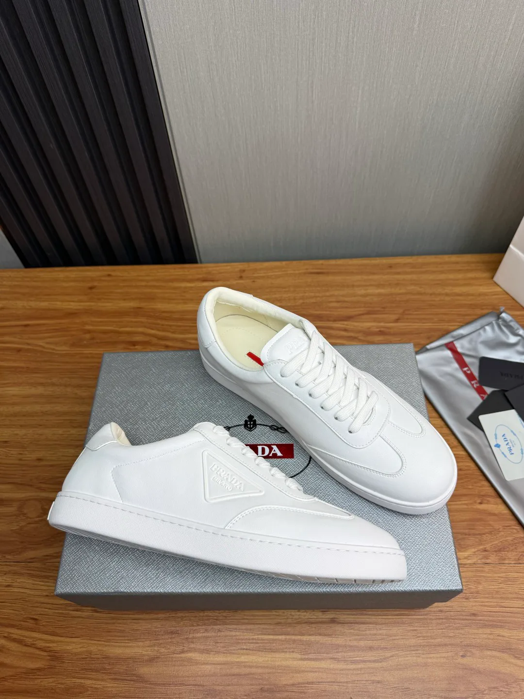 Кроссовки Мужские Prada 18263660