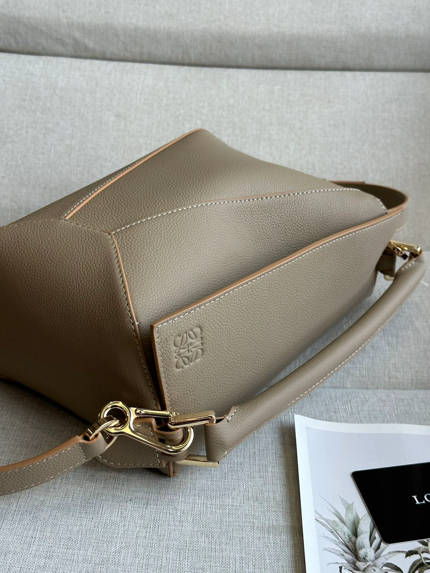 Классические Сумки Женские Loewe 13339548