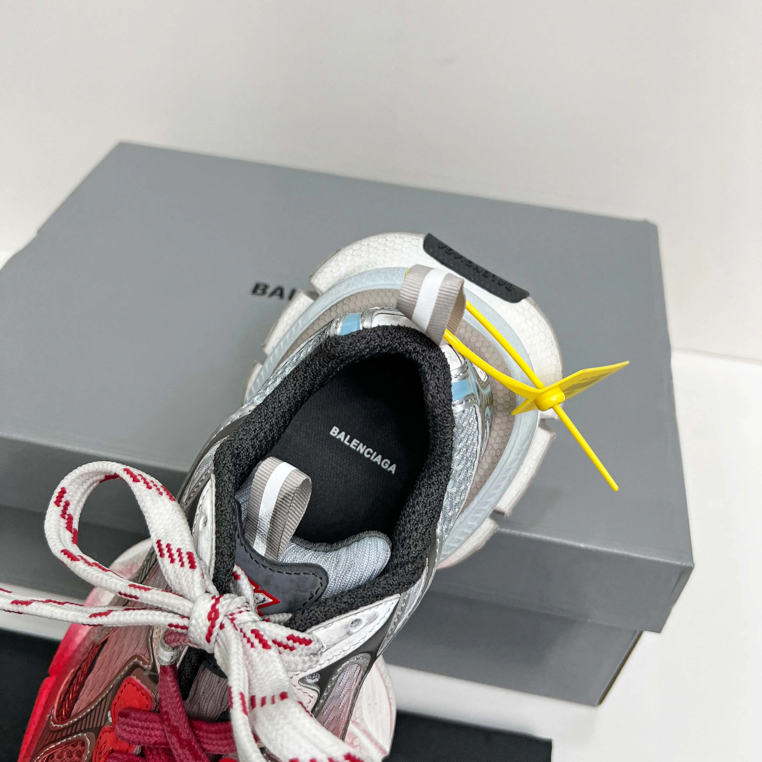 Кроссовки Женские Balenciaga 6062635