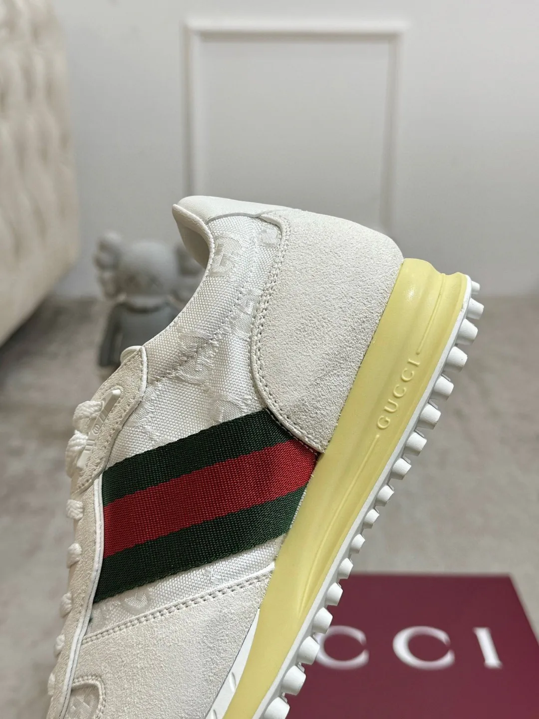 Кроссовки Женские Gucci 944878