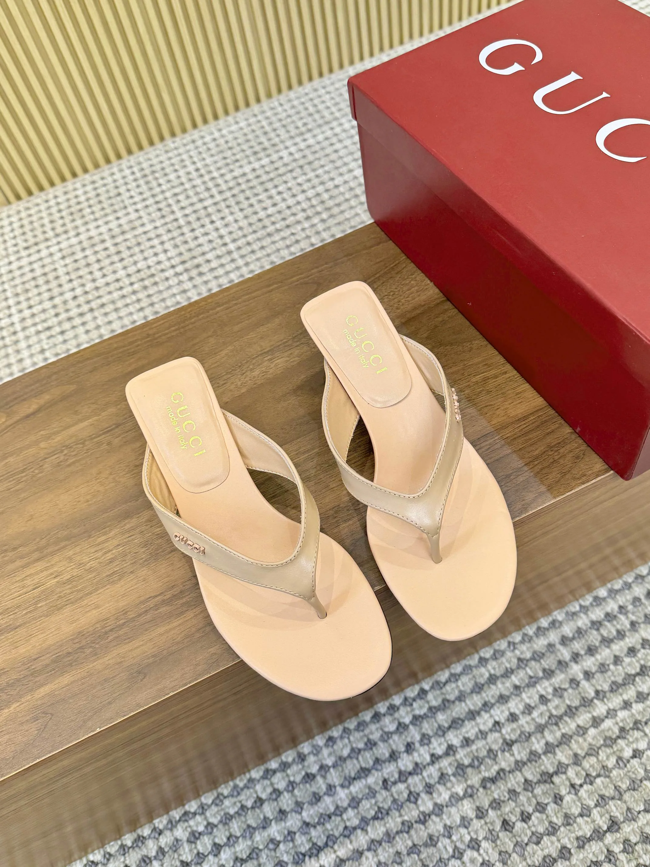 Босоножки Женские Gucci 13480538